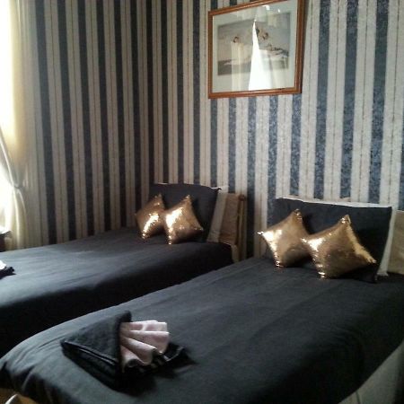 אדינבורו Marchhall Accommodation מראה חיצוני תמונה