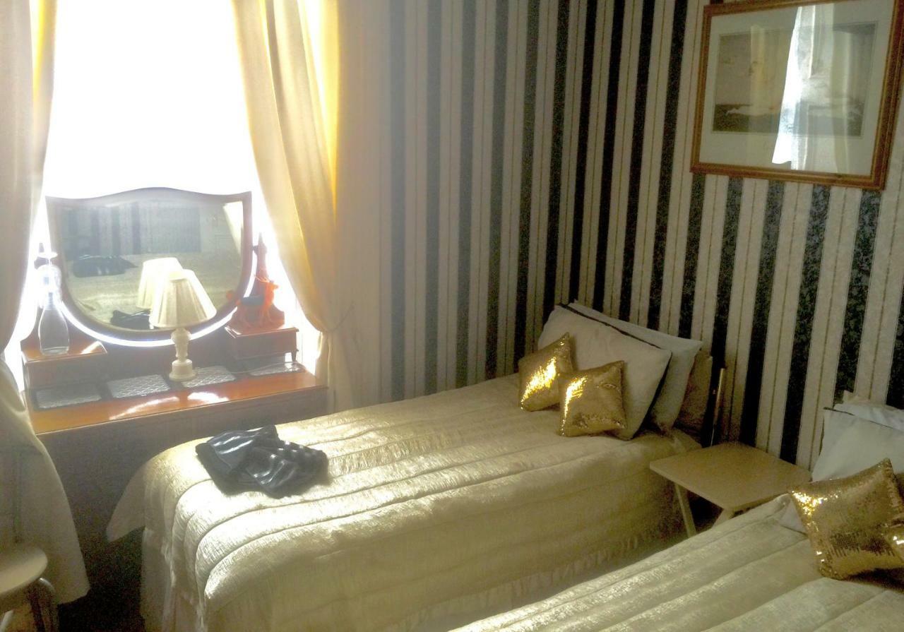 אדינבורו Marchhall Accommodation מראה חיצוני תמונה